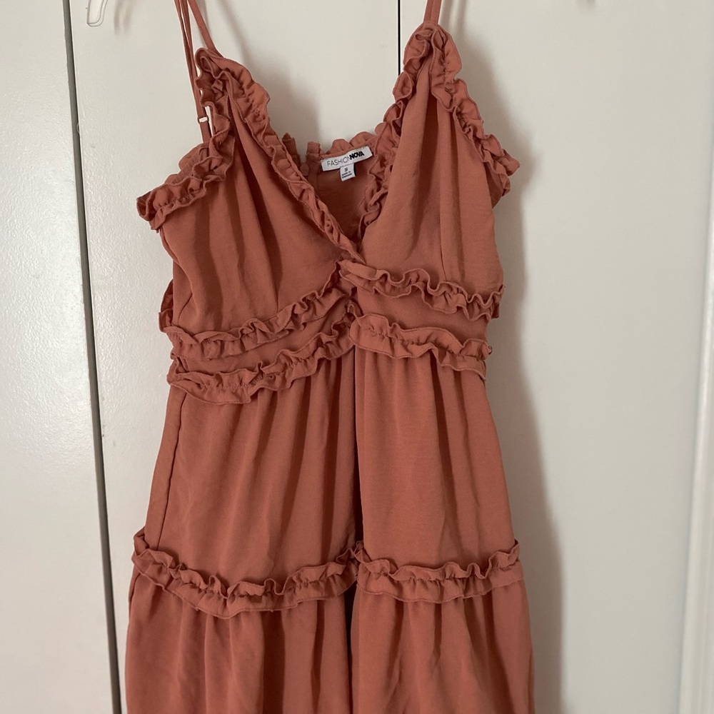 Small Fashion Nova brand new dress